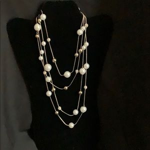 Ann Taylor white/golden necklace